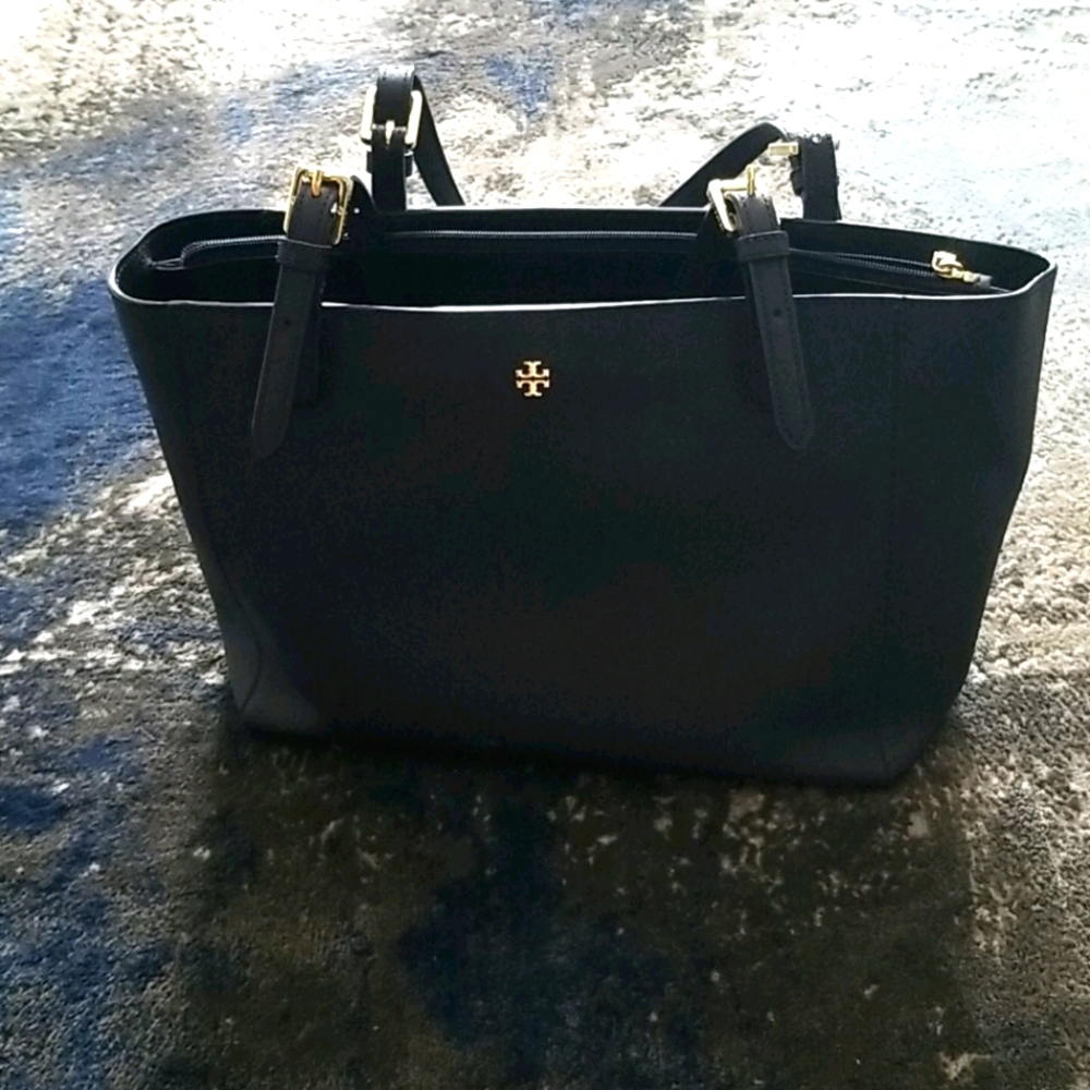 Tory Burch Robinson Tote